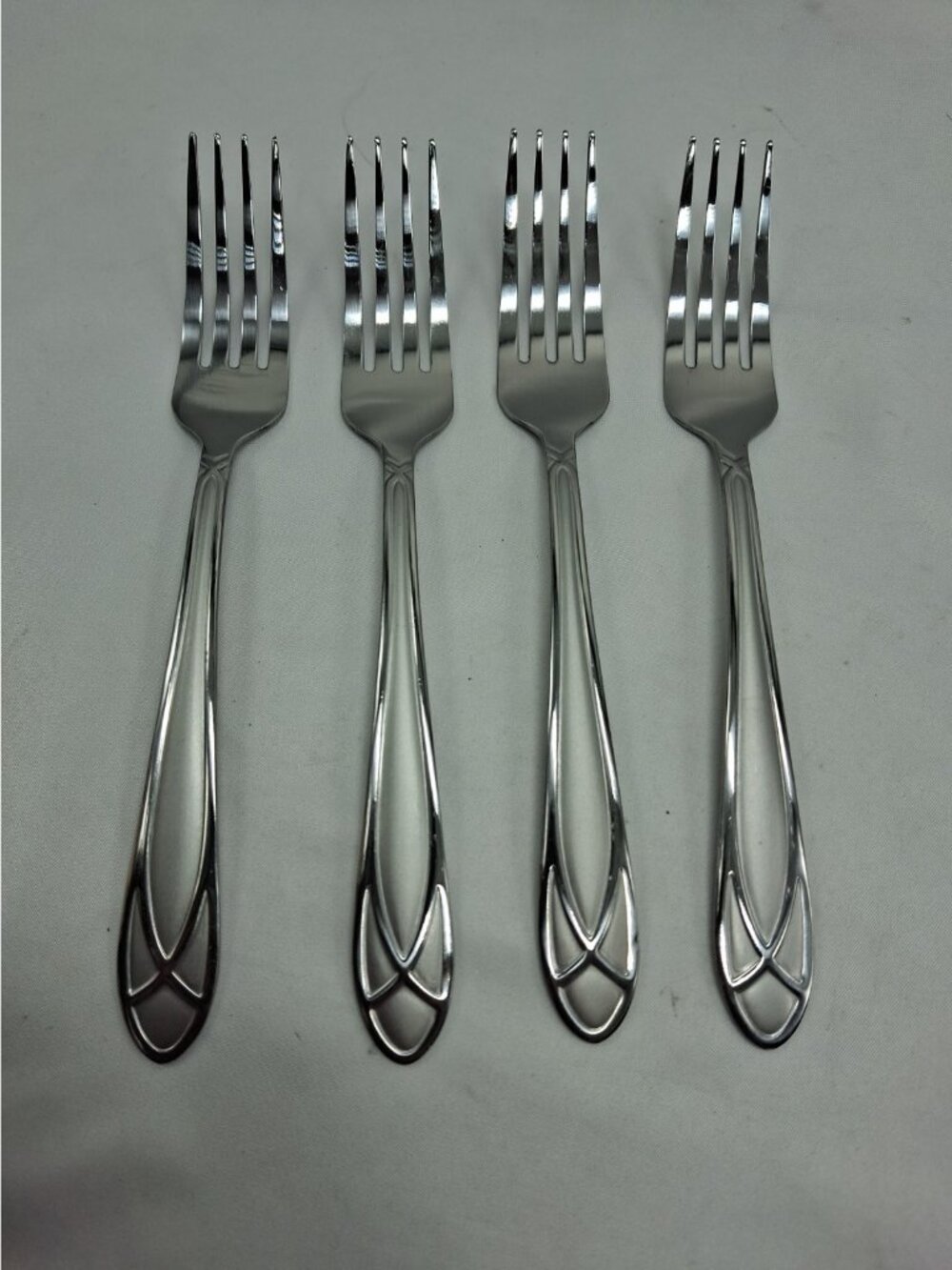 Pfaltzgraff Mirage Frost Stainless Dinner Forks -Set of 4-
